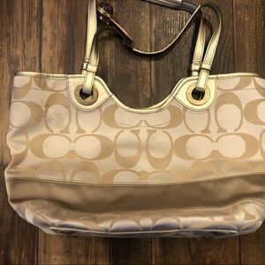 Coach purse with gold details